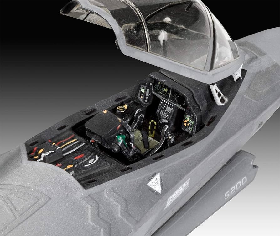 Amazon | ドイツレベル 1/72 アメリカ空軍 F-35A ライトニングII